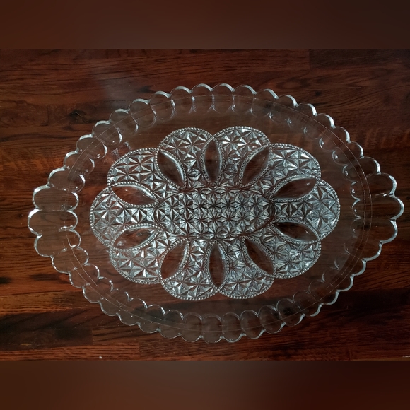 Vintage Early American Beaded Loop Glass Bread Platter - Picture 6 of 6